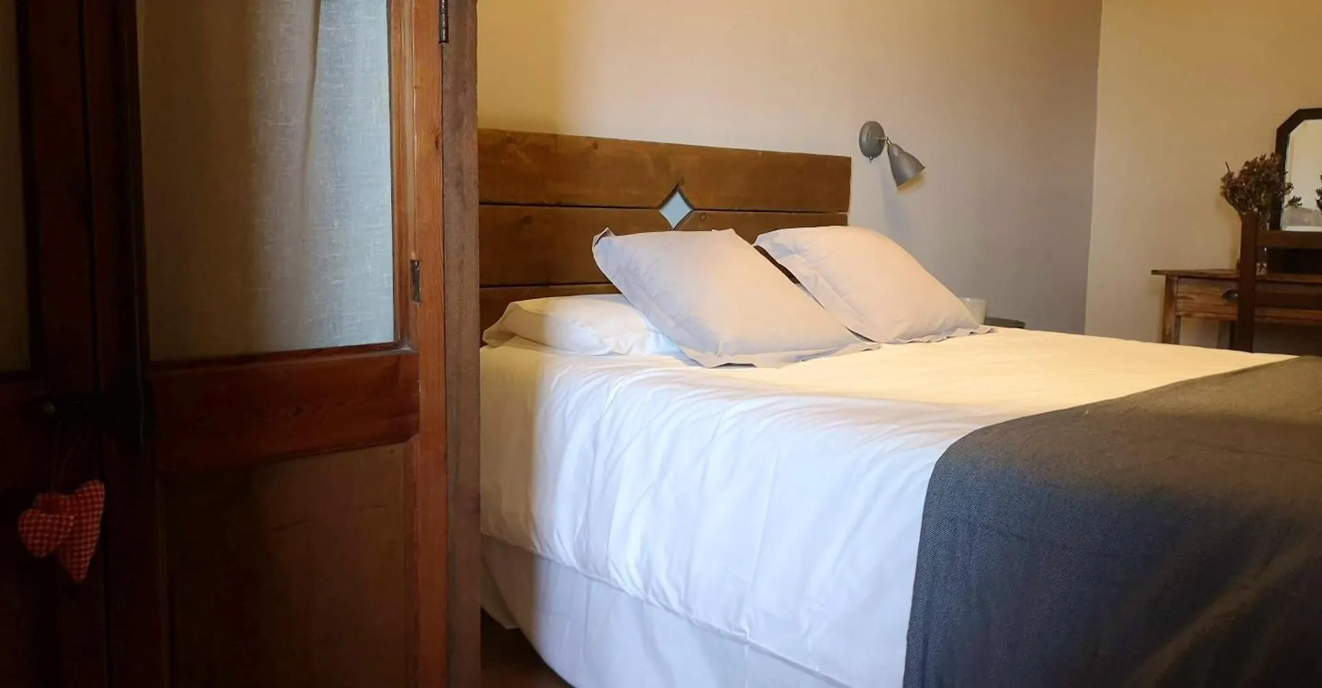 Spacious House With Private Pool In Rojals, For 12 People Holiday home Rojals